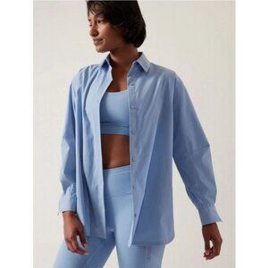 Athleta Women Blue Poplin Performance blouse size XL Clean Girl